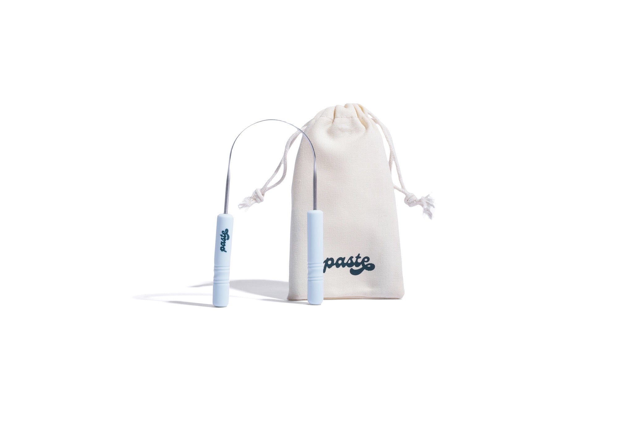 A tongue cleaner that features a custom-molded handle, providing superior dexterity and control, paired with an ergonomic design for comfortable, effective use. Eliminates bacteria and food particles that contribute to bad breath, delivering a fresher mouth feel through a gentle yet thorough cleaning of the tongue’s surface.