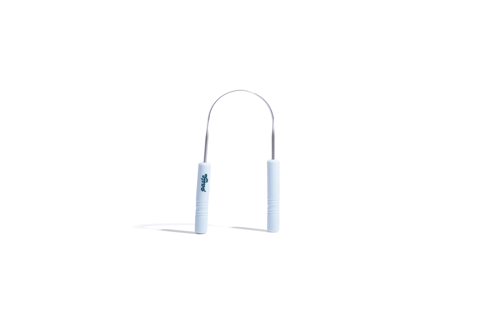 A tongue cleaner that features a custom-molded handle, providing superior dexterity and control, paired with an ergonomic design for comfortable, effective use. Eliminates bacteria and food particles that contribute to bad breath, delivering a fresher mouth feel through a gentle yet thorough cleaning of the tongue’s surface.